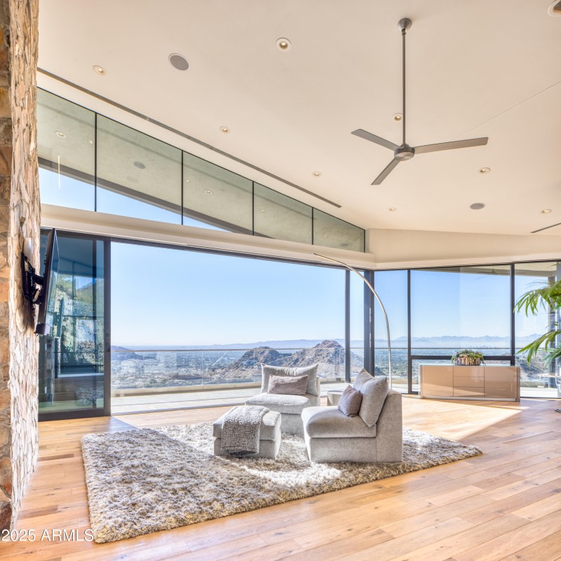 Primary Sitting Room