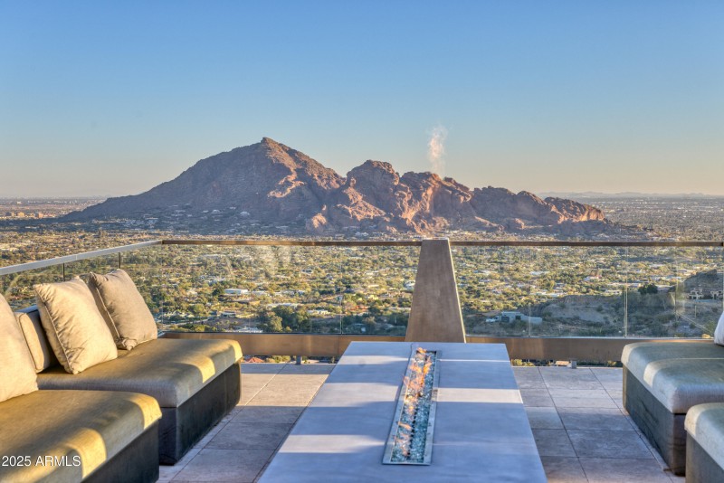 Full Camelback View