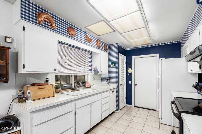 Kitchen 2
