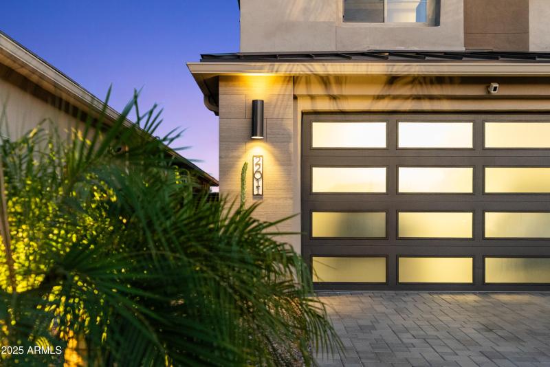 Twilight - Front Exterior Details