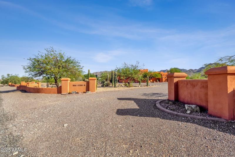 1-web-or-mls-8514-s-dysart-rd