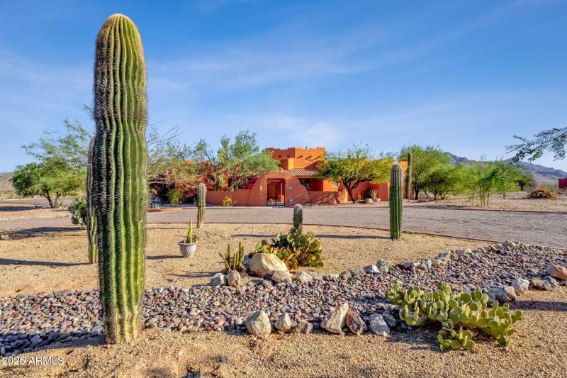 4-web-or-mls-8514-s-dysart-rd