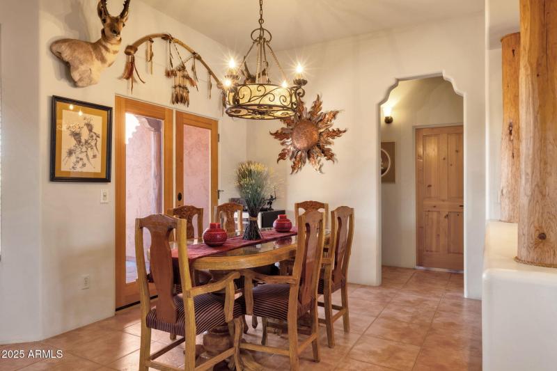 18-web-or-mls-8514-s-dysart-rd