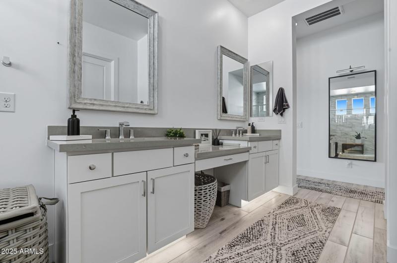 61-web-or-mls-1837 E Villa Linda Dr Phoe