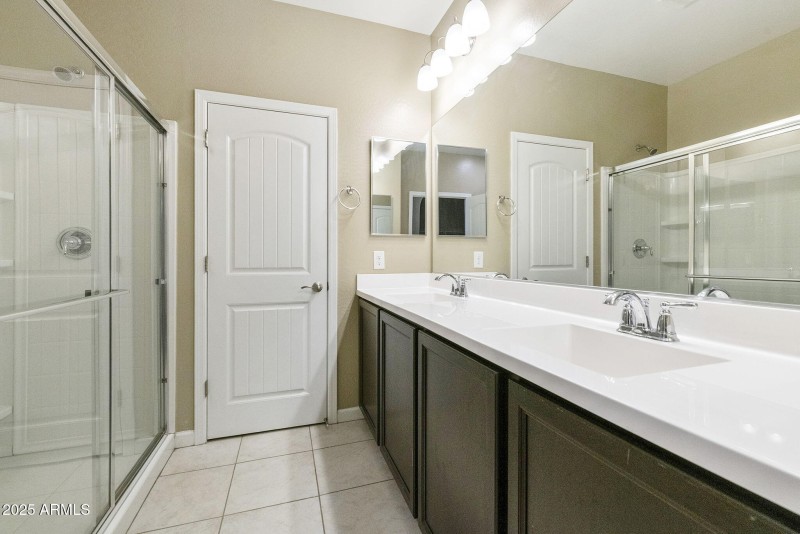 10-web-or-mls-DLB_6666