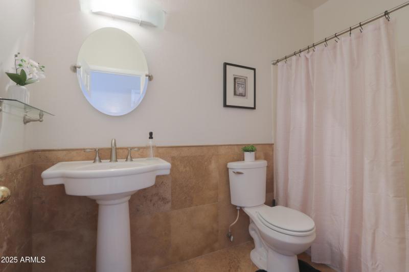 Bath 2 with Tub/Shower