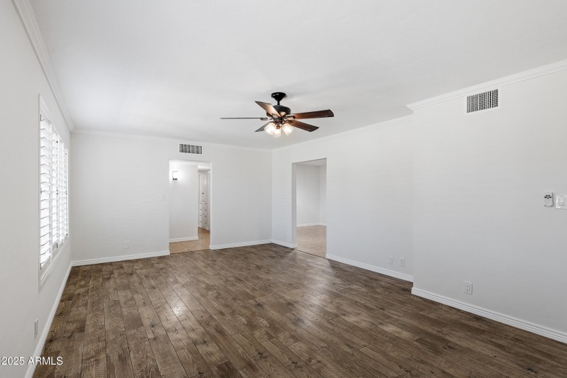 6531 N 16th Dr-8