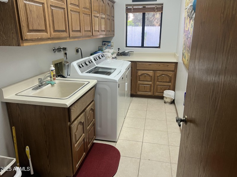 1st Ave Laundry
