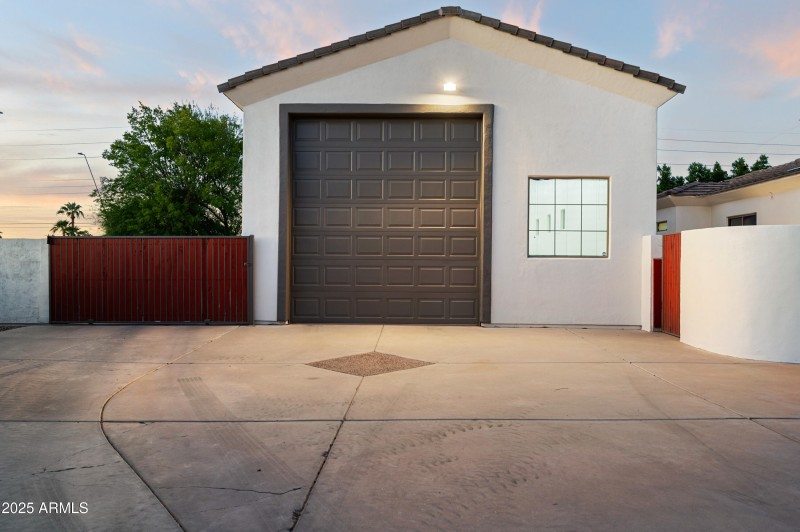 Oversized RV Garage