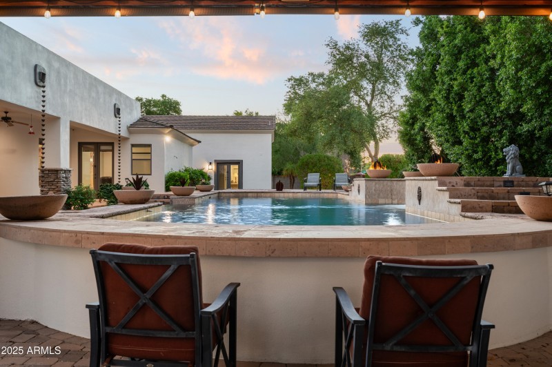 Gazebo/Swim Up Bar