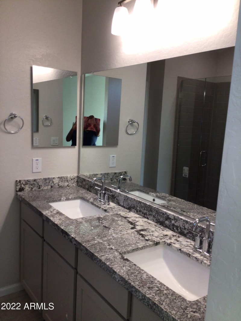 f894f640-e35a-4080-baba-c9b1b2cd19c8