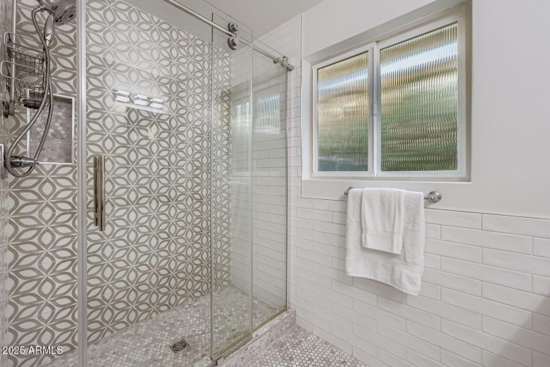 PRIMARY ENSUITE SHOWER