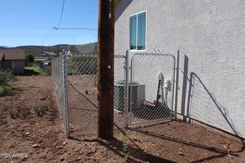5' chainlink fencing with gate