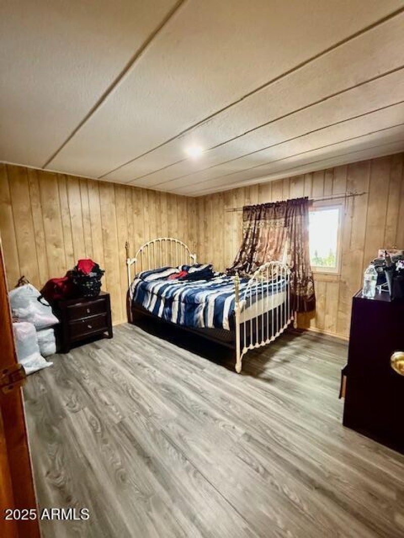 ROOM 2