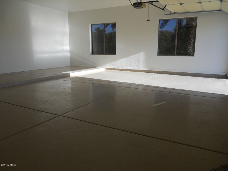 Garage 1