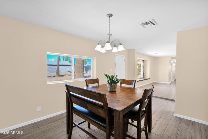 10-web-or-mls-P1325812