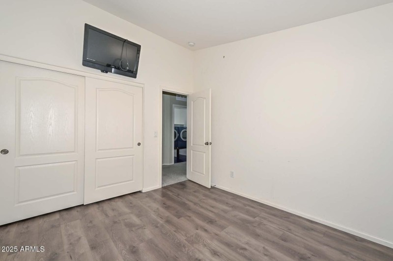 2nd Bedroom2