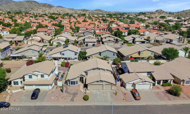 2718 E South Fork Dr-large-001-001-2718