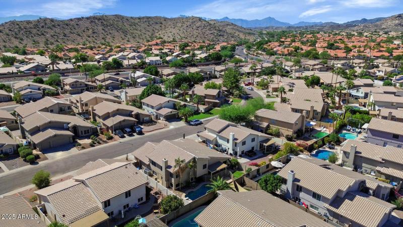 2718 E South Fork Dr-large-035-005-2718