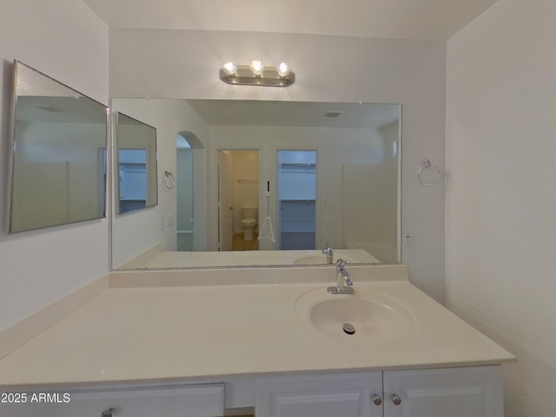 6_pc_1DFRvHJutM_qx1f15IFwl_layout_1