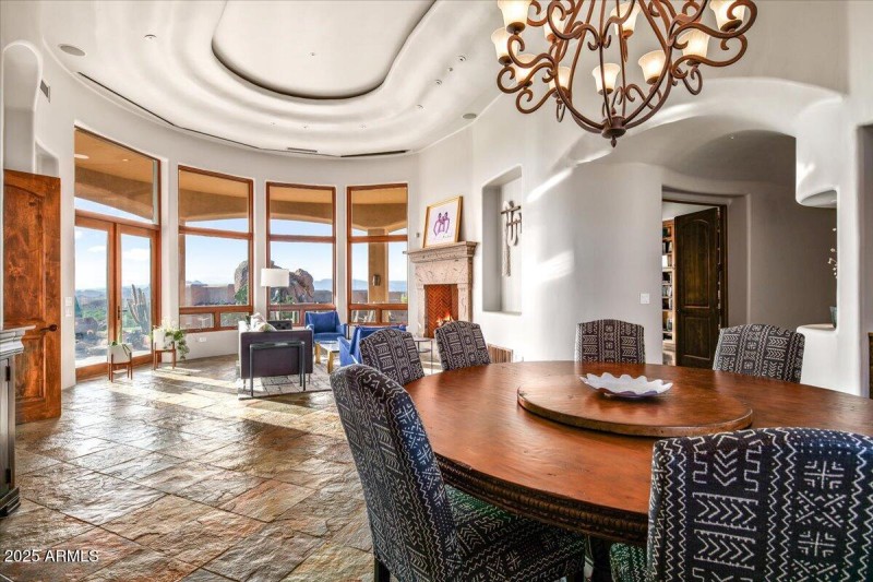 17-Dining Room Views