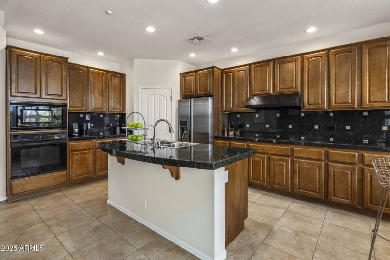 22-web-or-mls-D46A2854