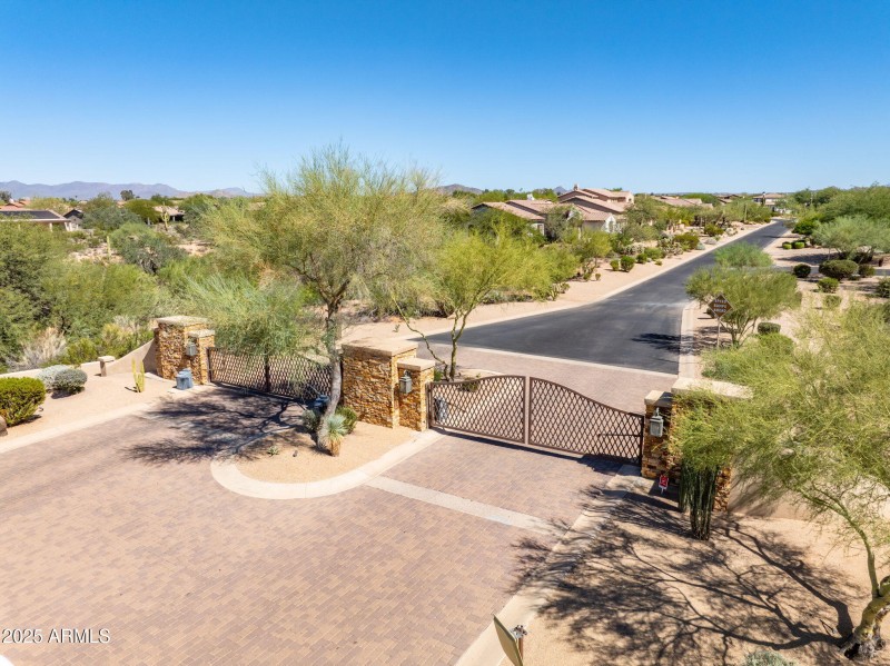 49-web-or-mls-DJI_0934