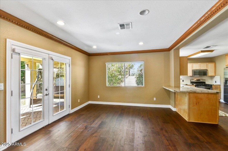 Breakfast Nook