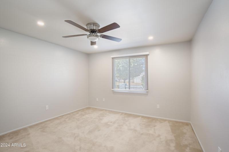 14225 N 39th Way-13