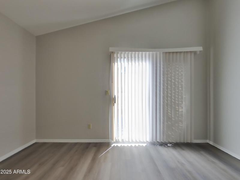 5_pc_Yw2Vl1Bzhi_jEcSxwd2kj_layout_1