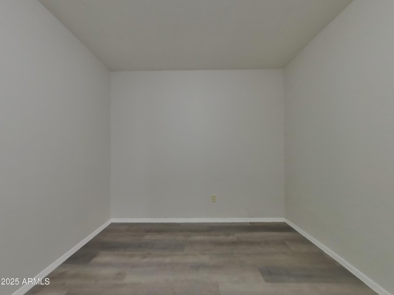 6_pc_BkvALfgTZb_ijzspFh3BE_layout_1