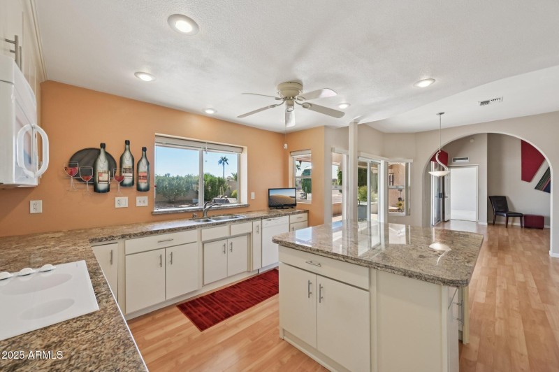 26-web-or-mls-W Circle Ridge Dr-S0810-02