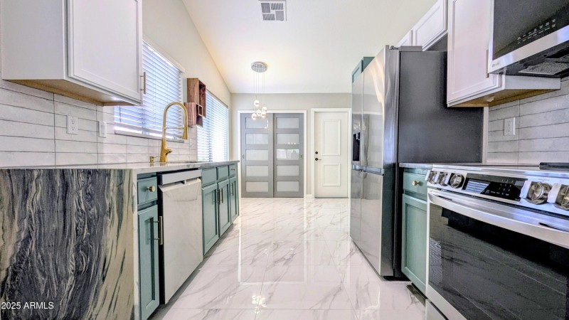 PXL_20250809_200540982~3