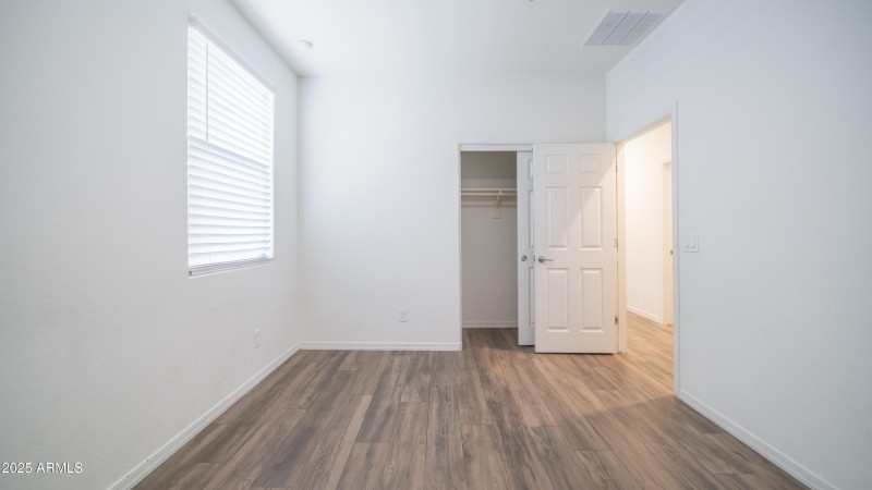 10872 W Marshall Ave-13