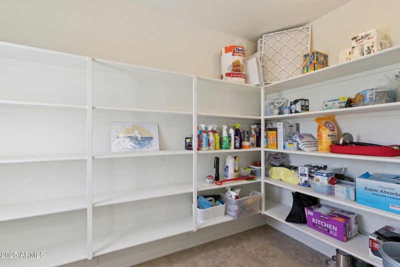 Storage or flex room