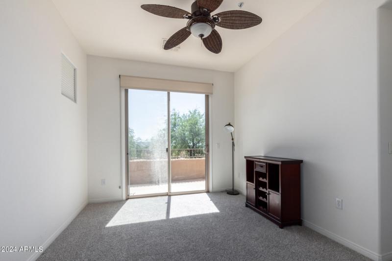 0032-32 - Grayhawk #2000