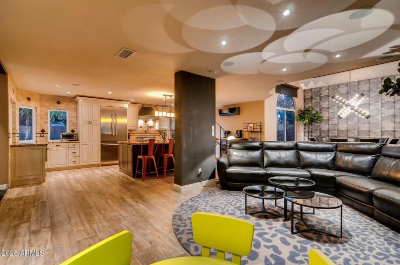 6521 E Beverly Ln Scottsdale-large-004-5