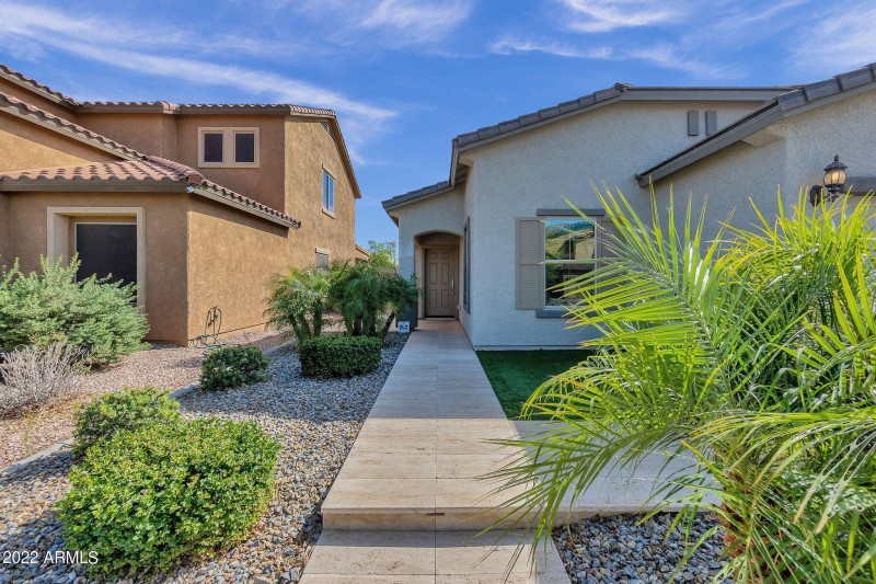 4-web-or-mls-10807-w-el-cortez-pl