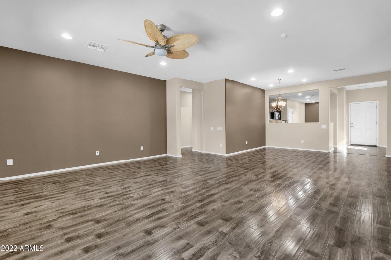 21-web-or-mls-10807-w-el-cortez-pl