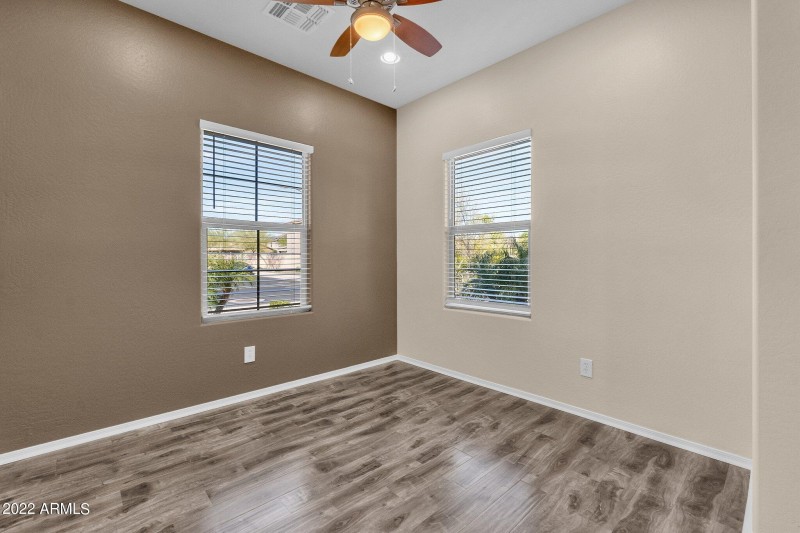 15-web-or-mls-10807-w-el-cortez-pl