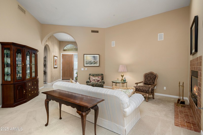 8209EHoverlandRd-7