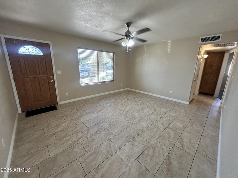 b living room2