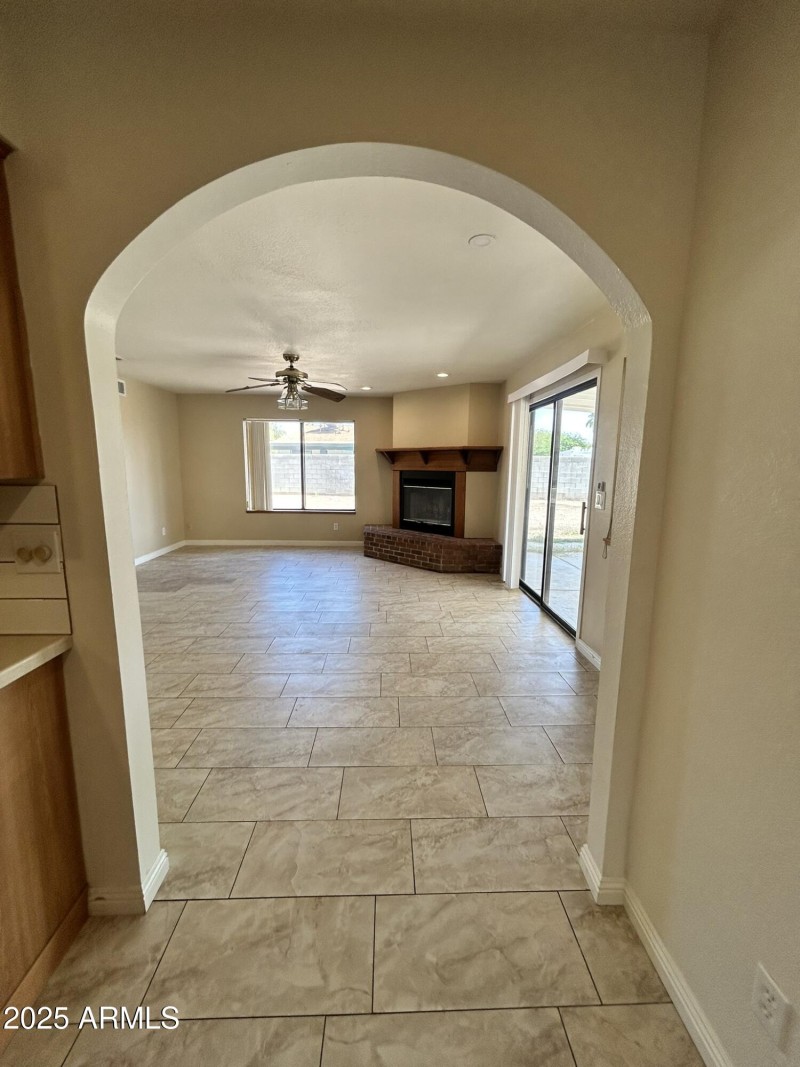 e family room