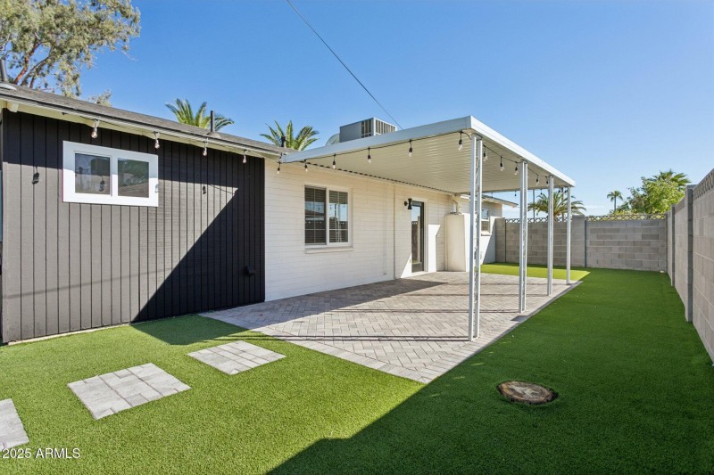 Paver lined covered patio