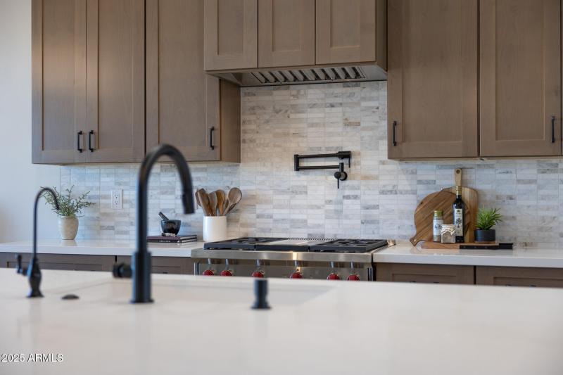 14 Kitchen Island B3-1