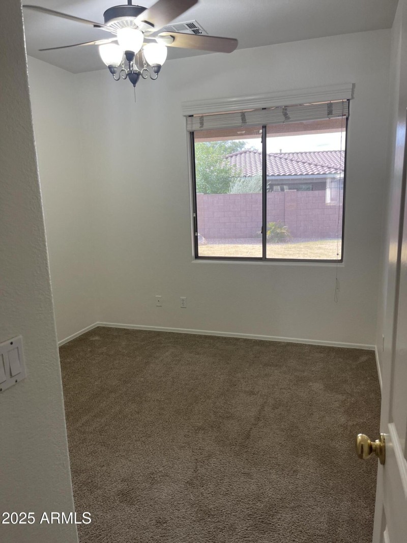 20250927_163730474_iOS