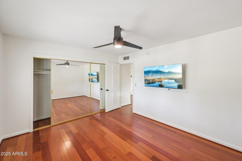 33-web-or-mls-E Cercado Ln-S0810-033