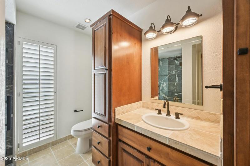 34-web-or-mls-E Cercado Ln-S0810-034