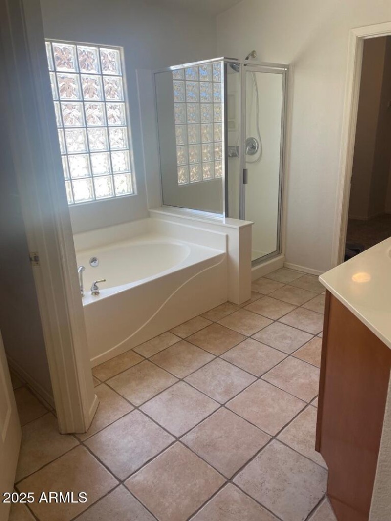 6902BDA3-CF02-43C0-A8FF-14B0DF21656A_1_1