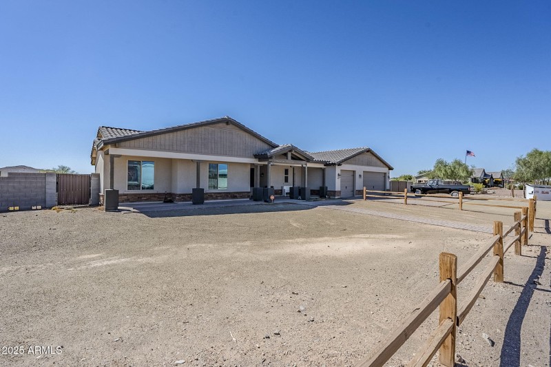 1 acre Fenced Homestead